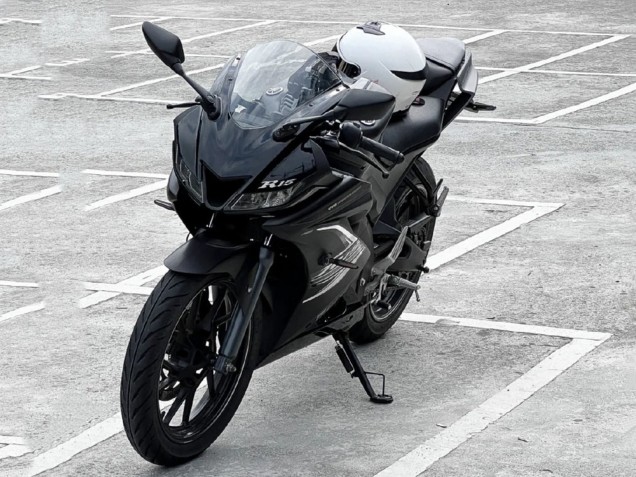 2018-2024 Yamaha YZF R15 Motorcycle Fairings - Matte Black Canada