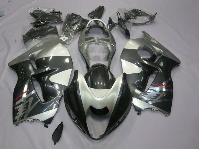 Grey and Silver 1997-2007 Suzuki GSXR 1300 Hayabusa Motorcycle Fairing Grey and Silver 1997-2007 Suzuki GSXR 1300 Hayabusa Motorcycle Fairing