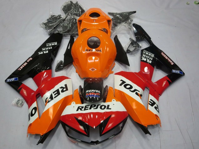 One HEART. 2013-2023 Honda CBR600RR Motorcycle Fairing One HEART. 2013-2023 Honda CBR600RR Motorcycle Fairing