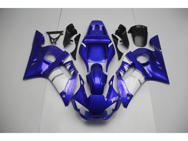 Silver White and Blue 1998-2002 Yamaha R6 Motorcycle Fairing Silver White and Blue 1998-2002 Yamaha R6 Motorcycle Fairing