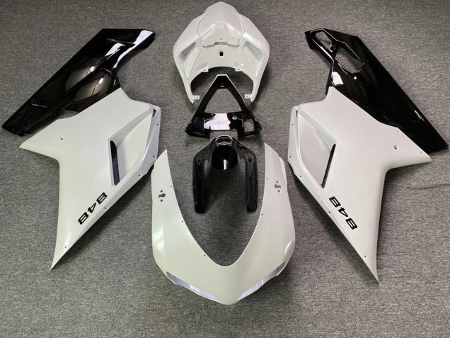 White Pearl and Black 2007-2014 Ducati Ducati 848 1098 1198 Motorcycle Fairing White Pearl and Black 2007-2014 Ducati Ducati 848 1098 1198 Motorcycle Fairing
